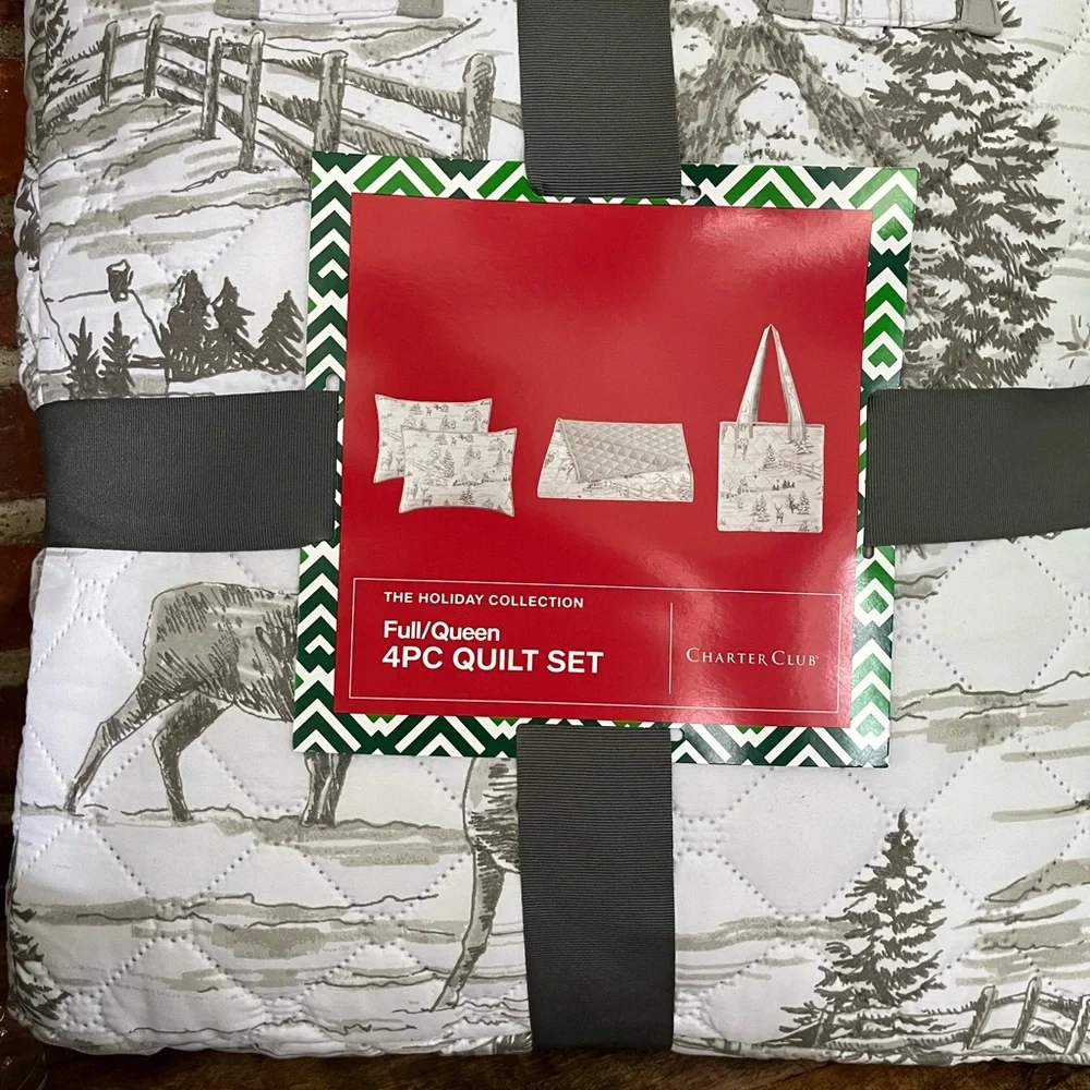 The holiday collection full/queen four piece quilt set new with tags
